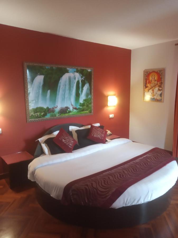 Hotel Kerala San Esteban de Pravia Buitenkant foto