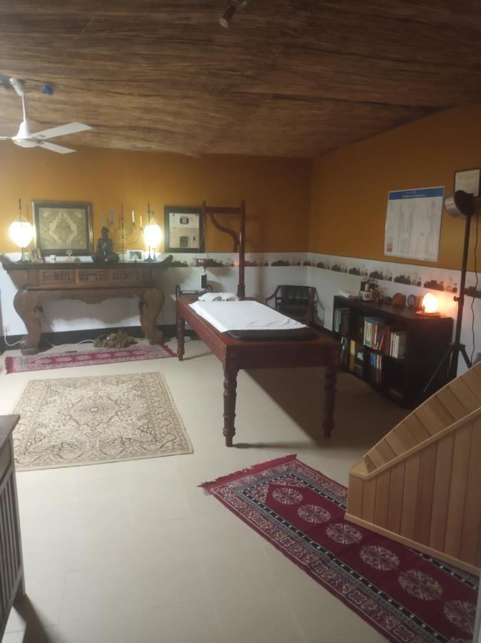 Hotel Kerala San Esteban de Pravia Buitenkant foto
